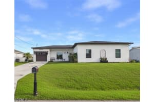 4004 13th Street, Lehigh Acres, FL 33976 - MLS#2026015743