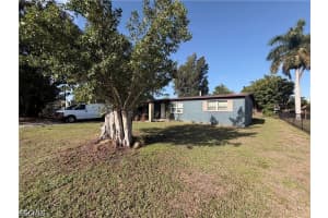 3044 Broadway , Fort Myers, FL 33901 - MLS#2026015746