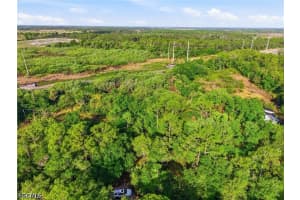 22811 Williams Drive, North Fort Myers, FL 33917 - MLS#2026015769