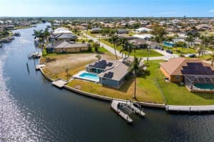 401 36th Place, Cape Coral, FL 33993 - MLS#2026015772