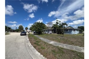 1912 Howe Court, North Fort Myers, FL 33903 - MLS#2026015827