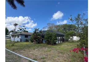 1912 Howe Court, North Fort Myers, FL 33903 - MLS#2026015827