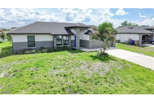 2601 43rd Street, Lehigh Acres, FL 33976 - MLS#2026015831