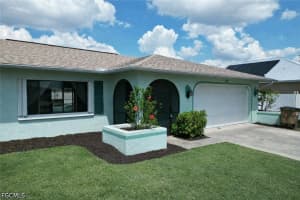 321 Trafalgar Parkway, Cape Coral, FL 33991 - MLS#2026015833