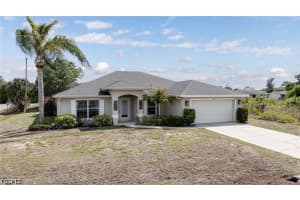 3801 28th Street, Lehigh Acres, FL 33976 - MLS#2026015935