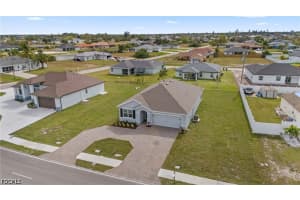 424 Tropicana Parkway, Cape Coral, FL 33909 - MLS#2026015946