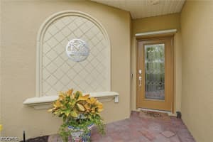 2621 Vine Avenue, Naples, FL 34120 - MLS#2026016183