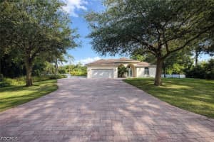 504 Highland Avenue, Lehigh Acres, FL 33972 - MLS#2026016225