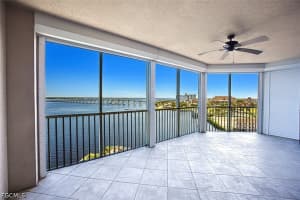 2104 1st Street, Fort Myers, FL 33901 - MLS#2026016242