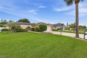 1579 Sautern Drive, Fort Myers, FL 33919 - MLS#2026016360