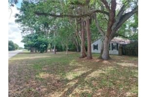7534 McDaniel Drive, North Fort Myers, FL 33917 - MLS#2026016390