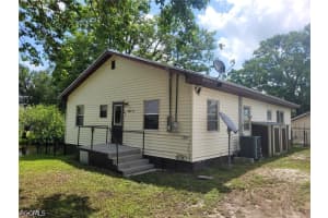 1104 Gulf Street, Moore Haven, FL 33471 - MLS#2026016398