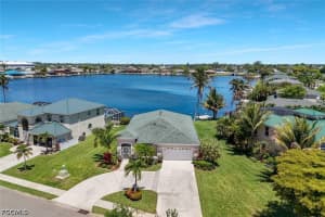 1726 Emerald Cove Cir, Cape Coral, FL 33991, - MLS#2026016462