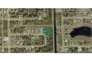 685/687 Chestnut Street, Lehigh Acres, FL 33974 - MLS#2026016524