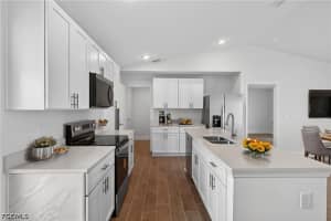 2132 16th Place, Cape Coral, FL 33993 - MLS#2026016538