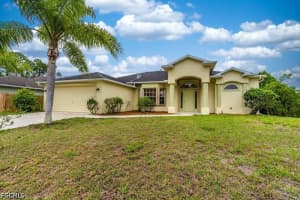 2519 9th Street, Lehigh Acres, FL 33971 - MLS#2026016641