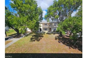 626 13th Court, Cape Coral, FL 33990 - MLS#2026016675