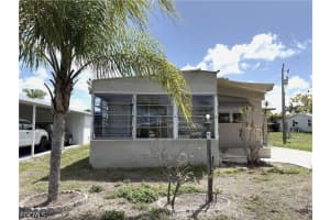 661 Coral Ln, North Fort Myers