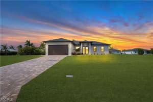 2829 3rd Street, Cape Coral, FL 33993 - MLS#2026016731