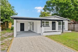 2215 South Street, Fort Myers, FL 33901 - MLS#2026016757