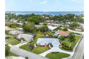 5148 Fairfield Drive, Fort Myers, FL 33919 - MLS#2026016775