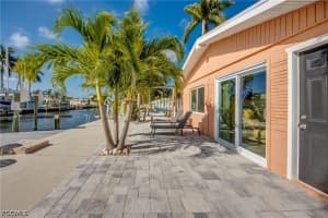 2589 Bayshore Drive, Matlacha, FL 33993 - MLS#2026016796