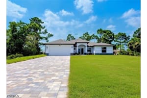 798 Bell Boulevard, Lehigh Acres, FL 33974 - MLS#2026016801