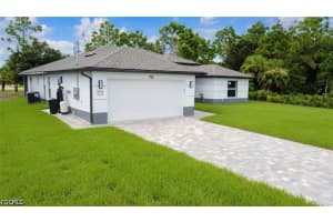 798 Bell Boulevard, Lehigh Acres, FL 33974 - MLS#2026016801