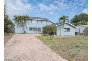 906 2nd Avenue, Cape Coral, FL 33909 - MLS#2026016899