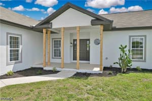 668 Kingsbury Street, Lehigh Acres, FL 33974 - MLS#2026016907