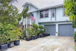 4201 6th St W, Lehigh Acres