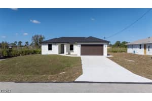 372 Chalet Avenue, Lehigh Acres, FL 33974 - MLS#2026016923