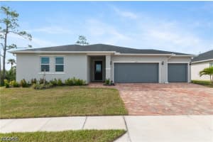 6692 Estero Bay Dr, Fort Myers