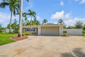 1687 Flossmoor Road, Fort Myers, FL 33919 - MLS#2026017076