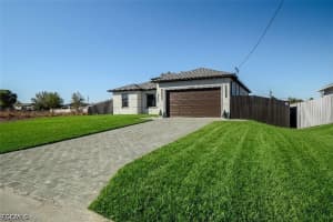 3206 14th Street, Lehigh Acres, FL 33976 - MLS#2026017089