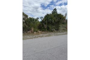 1104 Hamilton Avenue, Lehigh Acres, FL 33972 - MLS#2026017141