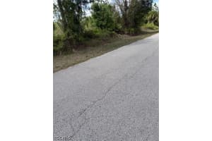 1104 Hamilton Avenue, Lehigh Acres, FL 33972 - MLS#2026017141