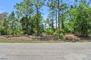 403 Wellington Avenue, Lehigh Acres, FL 33972 - MLS#2026017211