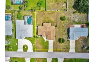 404 28th Terrace, Cape Coral, FL 33904 - MLS#2026017232