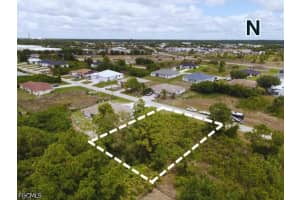 5207 25th Street, Lehigh Acres, FL 33973 - MLS#2026017320