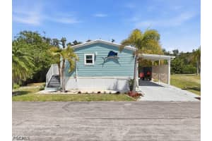 851 Arapaho Trail, Fort Myers Beach, FL 33931 - MLS#2026017359