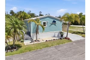 851 Arapaho Trail, Fort Myers Beach, FL 33931 - MLS#2026017359