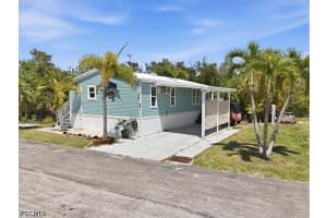 851 Arapaho Trail, Fort Myers Beach, FL 33931 - MLS#2026017359