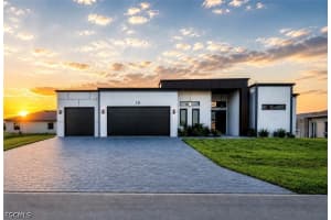 10 33rd Place, Cape Coral, FL 33991 - MLS#2026017444