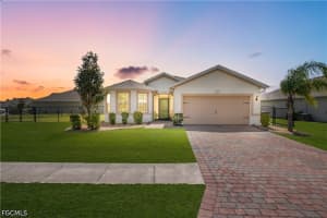 10549 Canal Brook Ln, Lehigh Acres, FL 33936 - MLS#2026017459