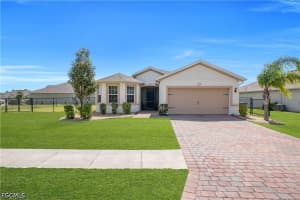 10549 Canal Brook Ln, Lehigh Acres, FL 33936 - MLS#2026017459