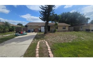 9064 Hamlin Rd W, Fort Myers