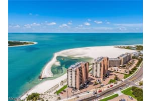 8402 Estero Boulevard, Fort Myers Beach, FL 33931 - MLS#2026017524