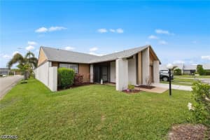 18424 Orangecrest Court, Lehigh Acres, FL 33936 - MLS#2026017541