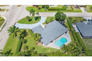 1513 Manchester Boulevard, Fort Myers, FL 33919 - MLS#2026017583